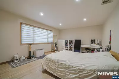570 Grandview Terrace, Leonia, NJ 07605 - Photo 26