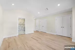 386 Lincoln Ave, Cliffside Park, NJ 07010 - Photo 14