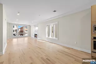 384 Lincoln Ave, Cliffside Park, NJ 07010 - Photo 4