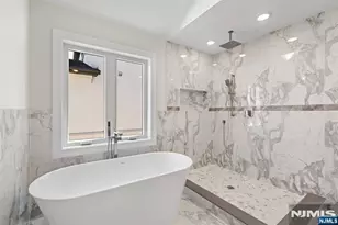 384 Lincoln Ave, Cliffside Park, NJ 07010 - Photo 18