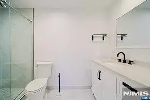 92 Meadowview Ct, Leonia, NJ 07605 - Photo 16