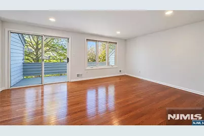 92 Meadowview Court, Leonia, NJ 07605 - Photo 14