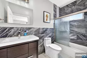 103 Thorne Street 2, Jersey City, NJ 07307 - Photo 34