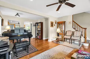 23 Schlosser Dr, Rochelle Park Township, NJ 07662 - Photo 8