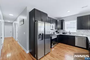428 Peshine Ave, Newark, NJ 07112 - Photo 8