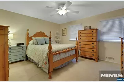 17 Chandler Drive, Wayne, NJ 07470 - Photo 18