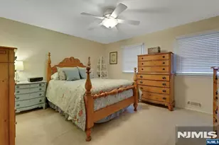 17 Chandler Dr, Wayne, NJ 07470 - Photo 18