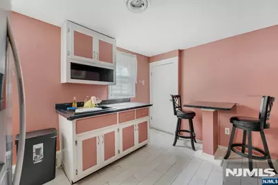 131 Steuben Street, East Orange, NJ 07018 - Photo 8