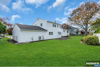 68 Thanksgiving Lane, Clifton, NJ 07013 - Photo 46