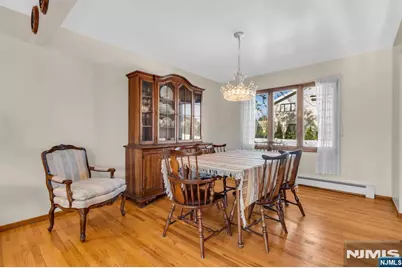 68 Thanksgiving Lane, Clifton, NJ 07013 - Photo 4