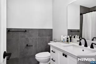 569 Windsor Dr, Palisades Park, NJ 07650 - Photo 18