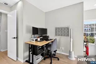 569 Windsor Dr, Palisades Park, NJ 07650 - Photo 22