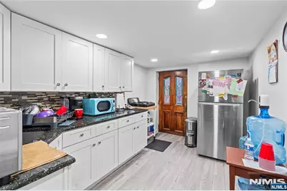 4527 Cottage Place, Union City, NJ 07087 - Photo 12