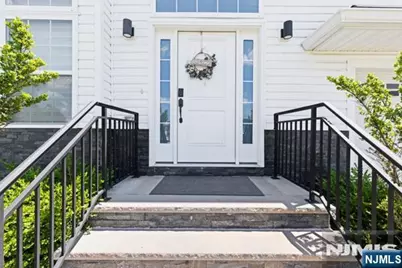 28 Lamb Court, Norwood, NJ 07648 - Photo 2