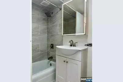 1111 River G28 #G28, Edgewater, NJ 07020 - Photo 6