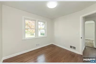 12-15 Scribner Road, Fair Lawn, NJ 07410 - Photo 8