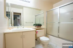 1234 Richmond Road 1234, Mahwah, NJ 07430 - Photo 10