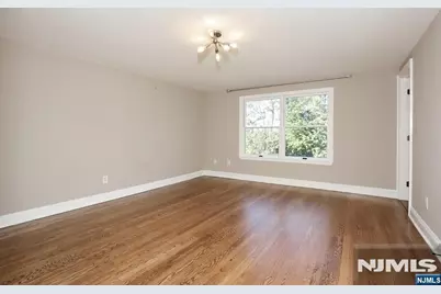 183 Farview Avenue, Paramus, NJ 07652 - Photo 26