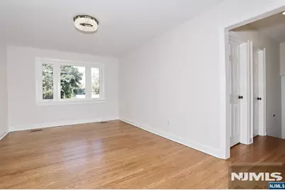 183 Farview Avenue, Paramus, NJ 07652 - Photo 10