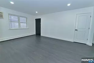 401 Undercliff Ave B1, Edgewater, NJ 07020 - Photo 2