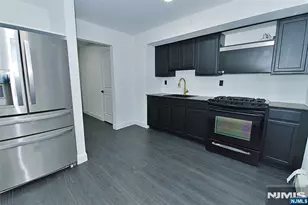 401 Undercliff Ave B1, Edgewater, NJ 07020 - Photo 6