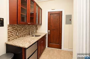 363-377 Mount Prospect 2Aw, Newark, NJ 07104 - Photo 14