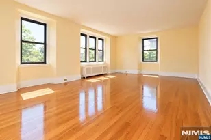 363-377 Mount Prospect 2Aw, Newark, NJ 07104 - Photo 8