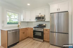 167 Pleasant Ave, Bergenfield, NJ 07621 - Photo 12