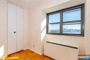 250 Gorge Road 28C, Cliffside Park, NJ 07010 - Photo 22