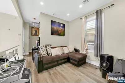 34 Arverne Terrace, Irvington, NJ 07111 - Photo 12