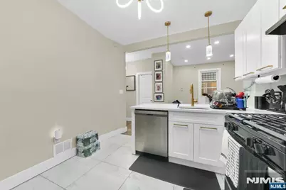 34 Arverne Terrace, Irvington, NJ 07111 - Photo 6