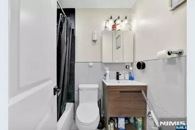 34 Arverne Terrace, Irvington, NJ 07111 - Photo 16