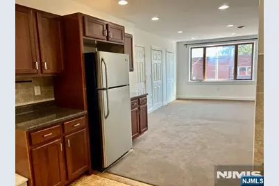 539 Anderson Avenue, Cliffside Park, NJ 07010 - Photo 4