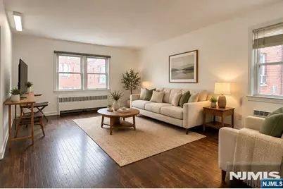 715 Broad Avenue 4 #4, Ridgefield, NJ 07657 - Photo 2