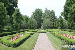 3501 Rio Vista Dr, Mahwah, NJ 07430 - Photo 22