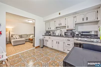 1225 16th Street, Fort Lee, NJ 07024 - Photo 22