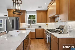 39 Walnut Crescent, Montclair, NJ 07042 - Photo 6