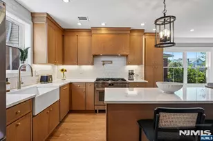 39 Walnut Crescent, Montclair, NJ 07042 - Photo 4