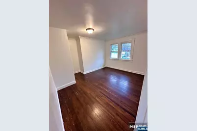 8 Plymouth Street, Fairfield, NJ 07004 - Photo 4