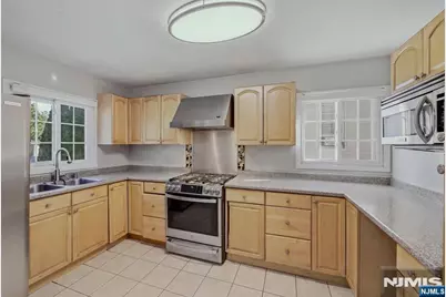 11 Raritan Avenue, Paterson, NJ 07503 - Photo 18