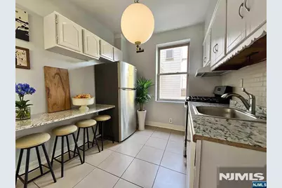 7505 Palisade Avenue A3 #A3, North Bergen, NJ 07047 - Photo 2