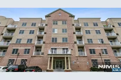 3211 Windsor Park Court 150 #150, Englewood, NJ 07631 - Photo 1
