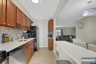 241 Johnson Ave N4, Hackensack, NJ 07601 - Photo 16