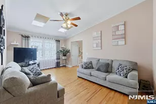 262 Lee St, Elmwood Park, NJ 07407 - Photo 22