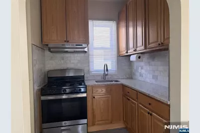 557 Gregory Avenue, Passaic, NJ 07055 - Photo 2