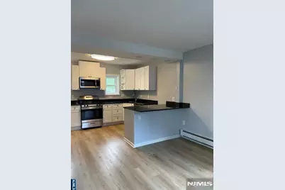 36 Morse Avenue 2 #2, Rutherford, NJ 07070 - Photo 6