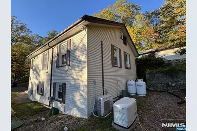 563 Lake Shore, West Milford, NJ 07421 - Photo 18