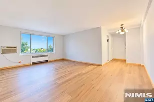 2345 Linwood Ave 5G, Fort Lee, NJ 07024 - Photo 2