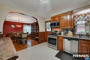 340 Graphic Blvd, New Milford, NJ 07646 - Photo 14