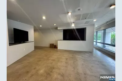 1 Executive Drive B01 #B01, Fort Lee, NJ 07024 - Photo 6
